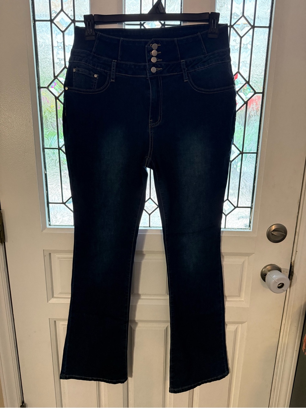 Flamingals Jeans - Picture 2 of 6